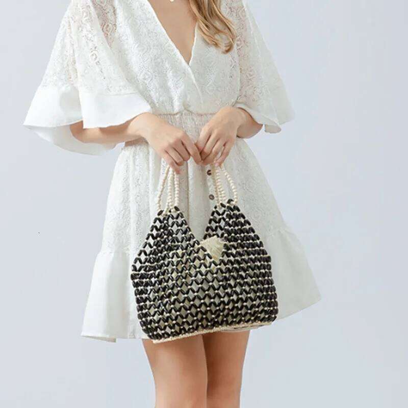 Designer Bags Handwoven Handbag 2024 New Design Hollow Out Women Fashion And Casual Bucket Shoulder Bag Hot Selling