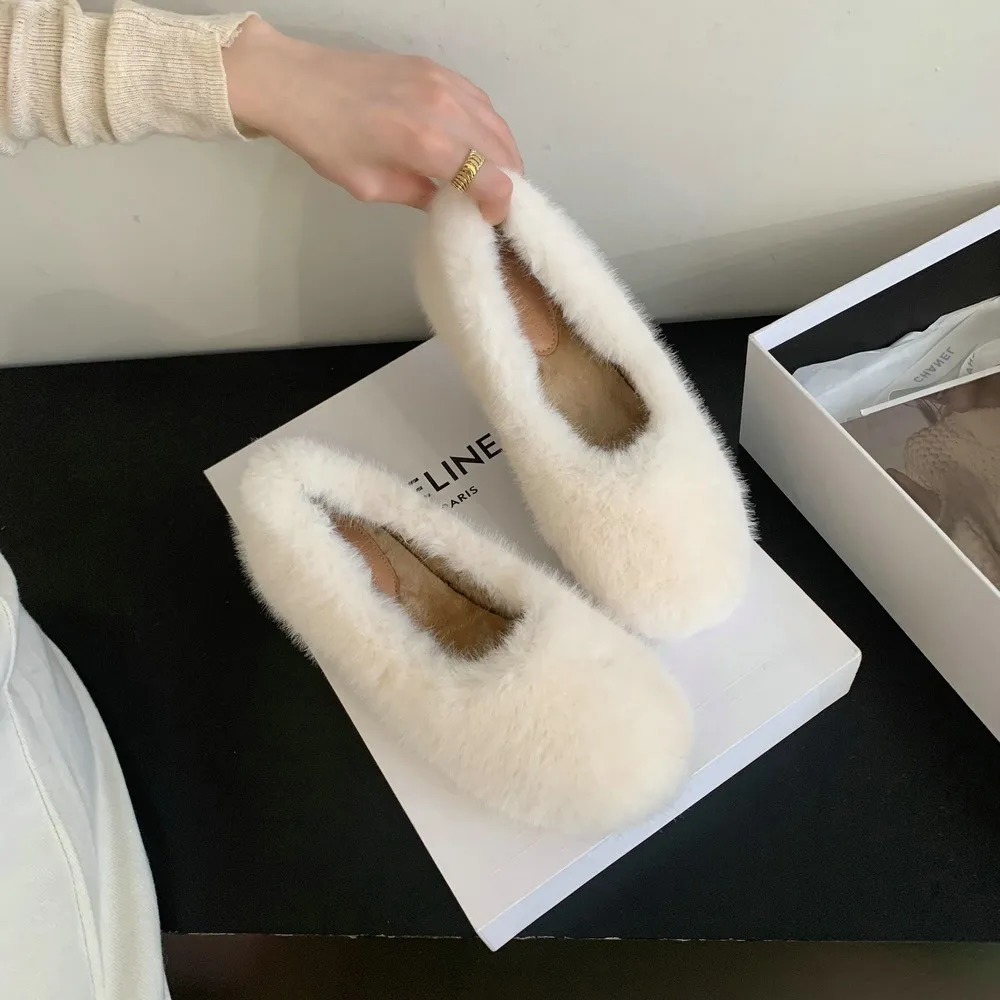 Winter Womens Hairy Slippers with Velvet Warmth Fashion Velvet Flat Shoes 251013