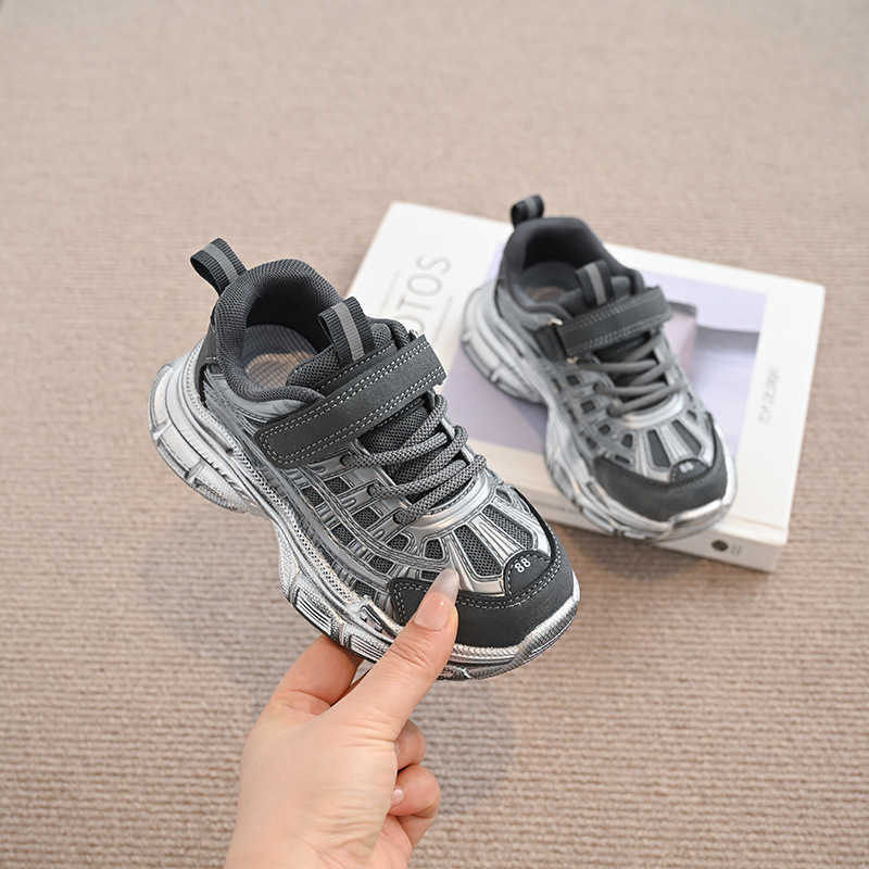 Fashion Boys Dad Shoes 2025 Spring and Autumn New Breathable Mesh Sneakers Girls Stylish Outdoor Running Shoes W251017