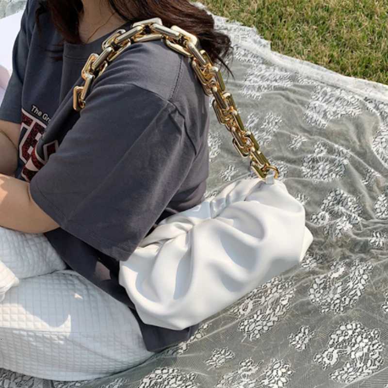 Luxury Gold Chain Women Handbag Fashion Soft Leather Hobos Bag Lady Shoulder Handbags Female Candy Color Travel Hand Bag Z251017