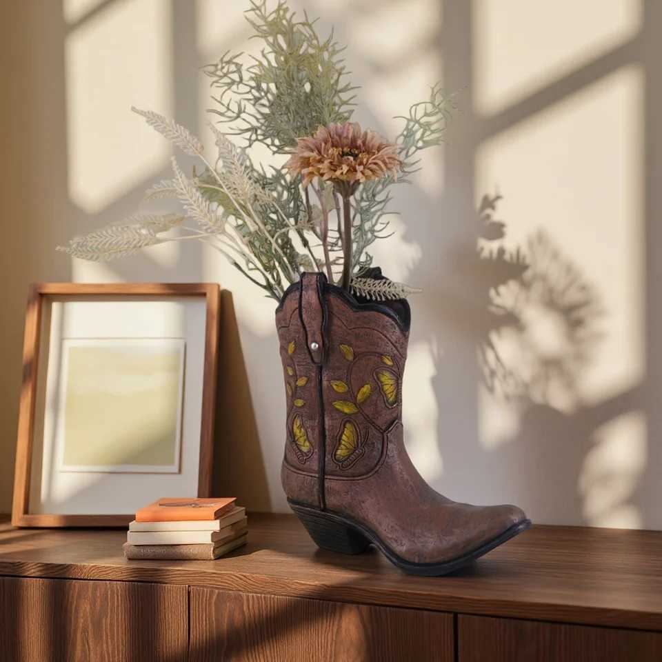 Vintage Creative Boots Vase Hazard Flower Arrangement Container Home Dcor Desktop Resin Crafts American Western Cowboy Style C251017