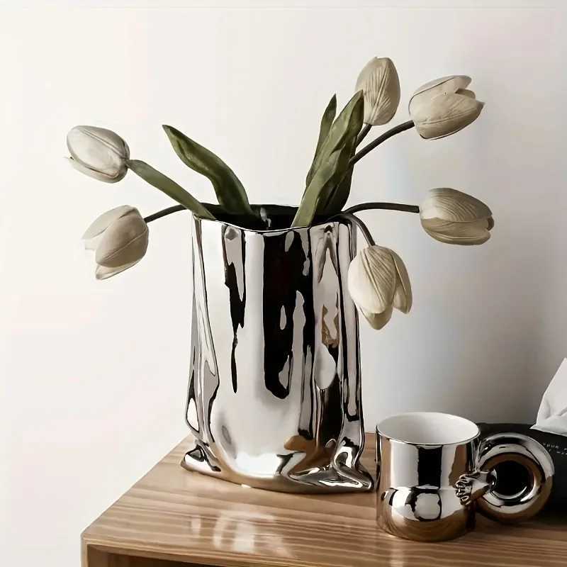 Luxurious And Elegant Creative Electroplated Silvery Ceramic Vase With A Highend Feel Suitable For Displaying Artificial Flower C251017