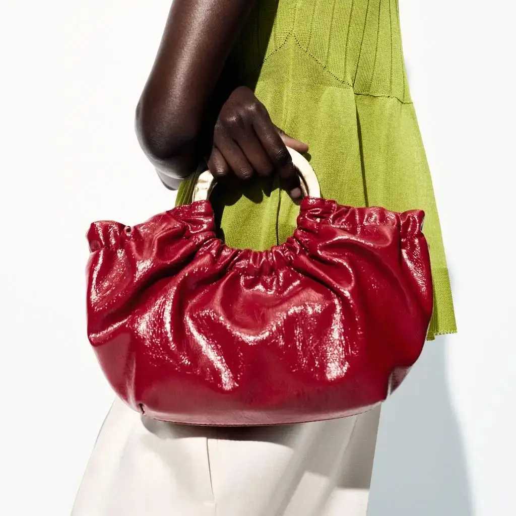 RUCHED HANDBAG Fashionable Metal Handle Clutchs Womens Handbags Luxury Design Crossbody Bag Small Totes for Ladies Z251017