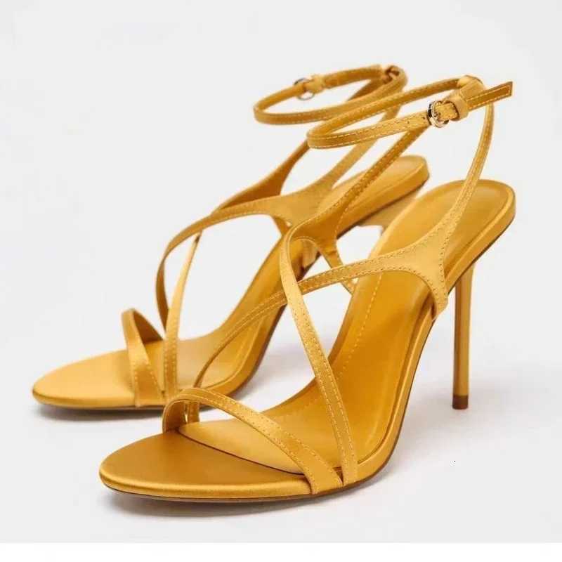 Yellow Narrow Band Shallow Design Brand Sandals Women Fashion Open Toe Ankle Buckle Heeled Sandals Elegant Banquet Dress Shoes Z251015