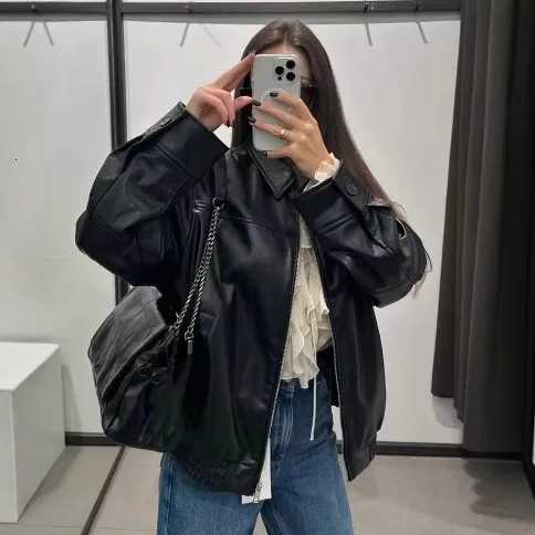 Women Faux Leather Coats Solid Jackets Zipper Pocket Turn Down Collar Long Sleeves Slight Strech Loose Office Lady 2025 AutumnT251017