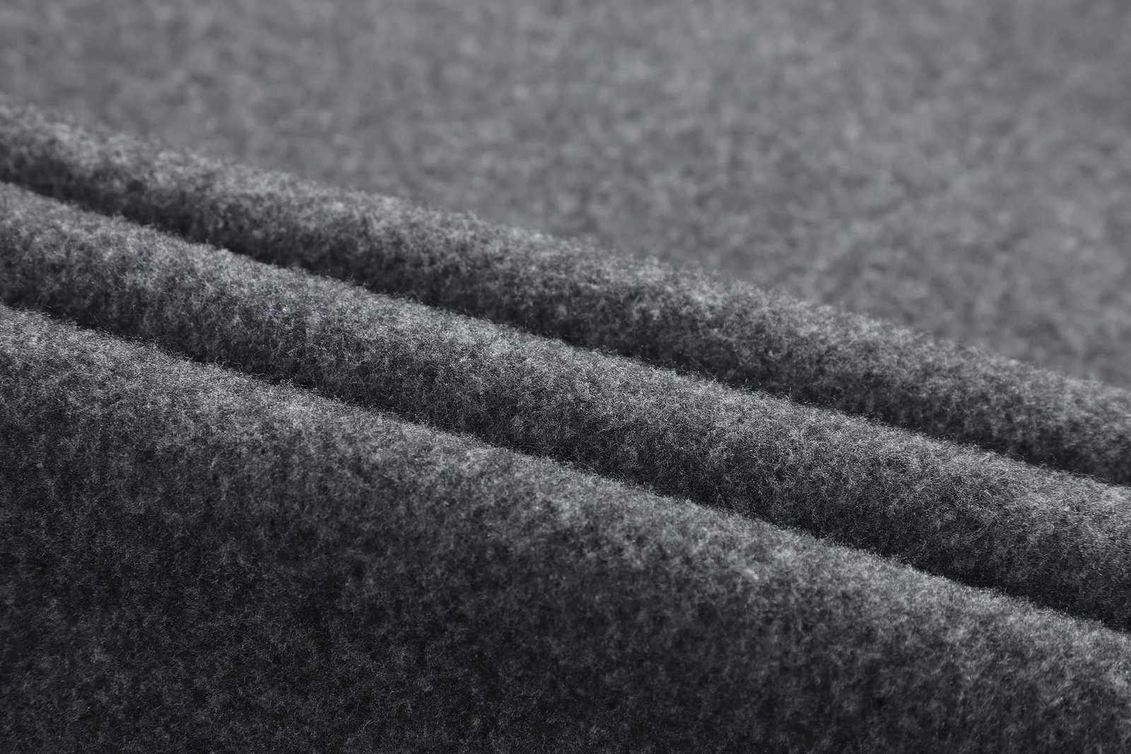 Autumn mens halfzip sweatshirts longsleeved solid color pullovers turtlenecks streetwear winter warm jackets sports coat Z251017