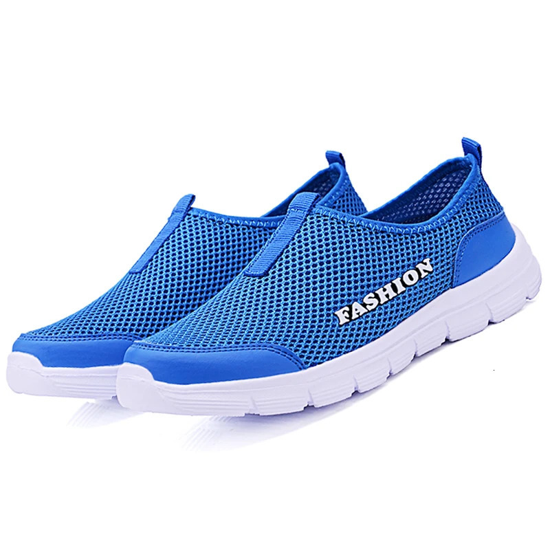 Women Aqua Shoes Breathable Mesh Sandals Shoes Lightweight Quickdrying Comfortable Women SlipOn Mules Flats 251013