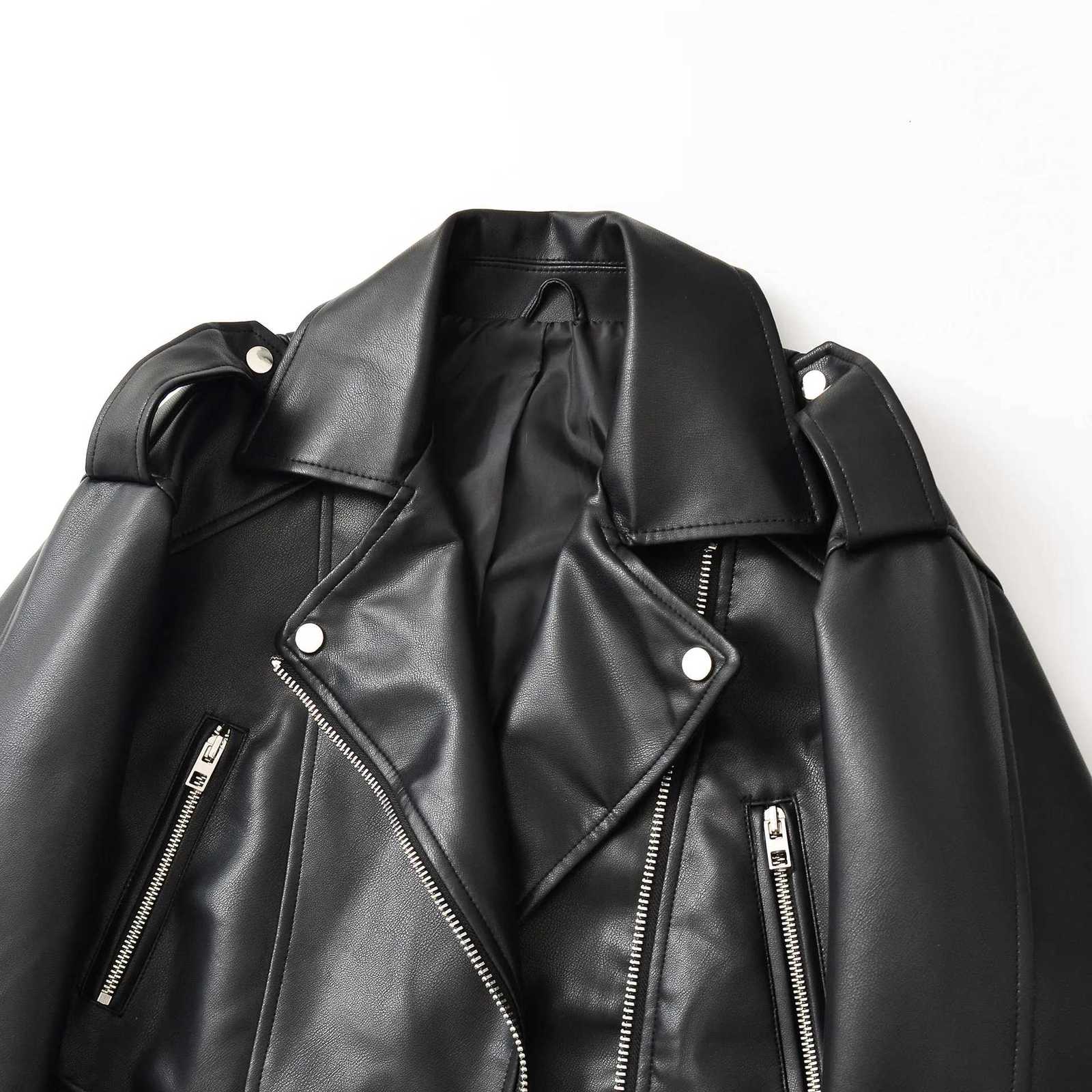 Women Pu Faux Leather Coats Short Jacket Vintage Moto Biker Coat Streetwear Zipper Turn Down Collar Outerwear Autumn 2025T251017