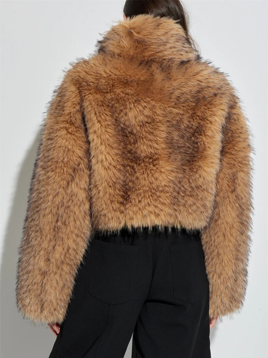 2025 Autumn Womens Fur Jacket Warm Loose Turtleneck Tops Outerwear Y2k Clothing Fashion HighQuality Party Coat bra 251017