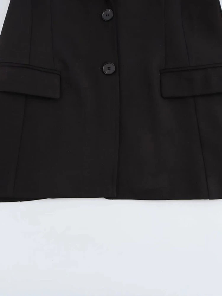 Elegant Womens Black Slim Blazer Fashion Lapel Shoulder Pads Full Sleeve Pockets Female Jacket 2025 Office Lady Streetwear 251017