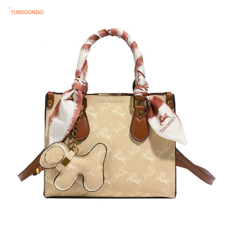 2025 Autumn and winter new women's luxury handbag designer bag new retro style women's shoulder bag printed fashionable women's crossbo