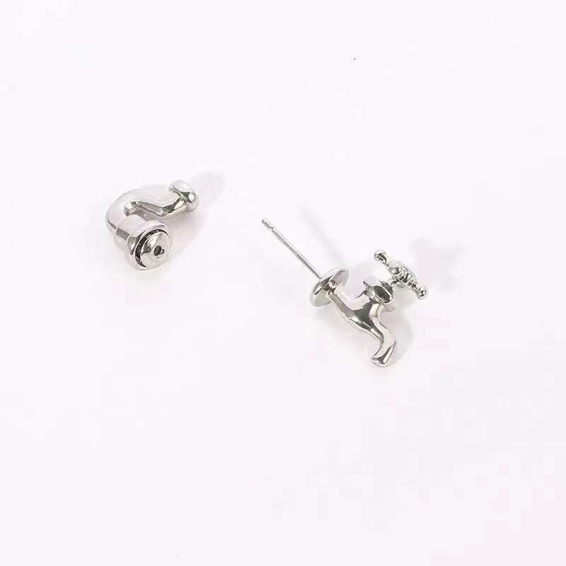 Novelty Faucet Shaped Stud Earrings New Fashion Exaggerated Three-Color Faucet Personality Creative Detachable Stud Earrings