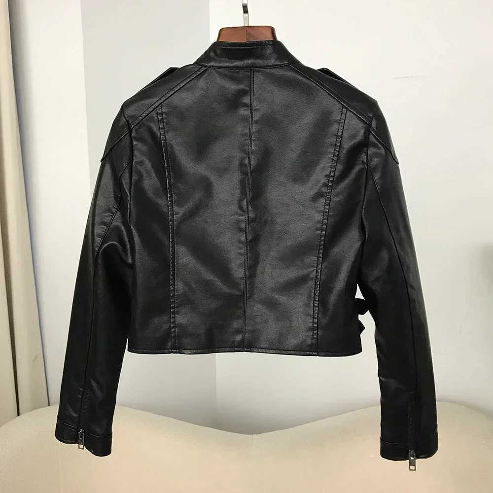 Faux Leather Biker Jacket Women Fashion Slim Short New Fashion Motorcycle PU Coat Spring Cropped Jacket Female ZippersT251017