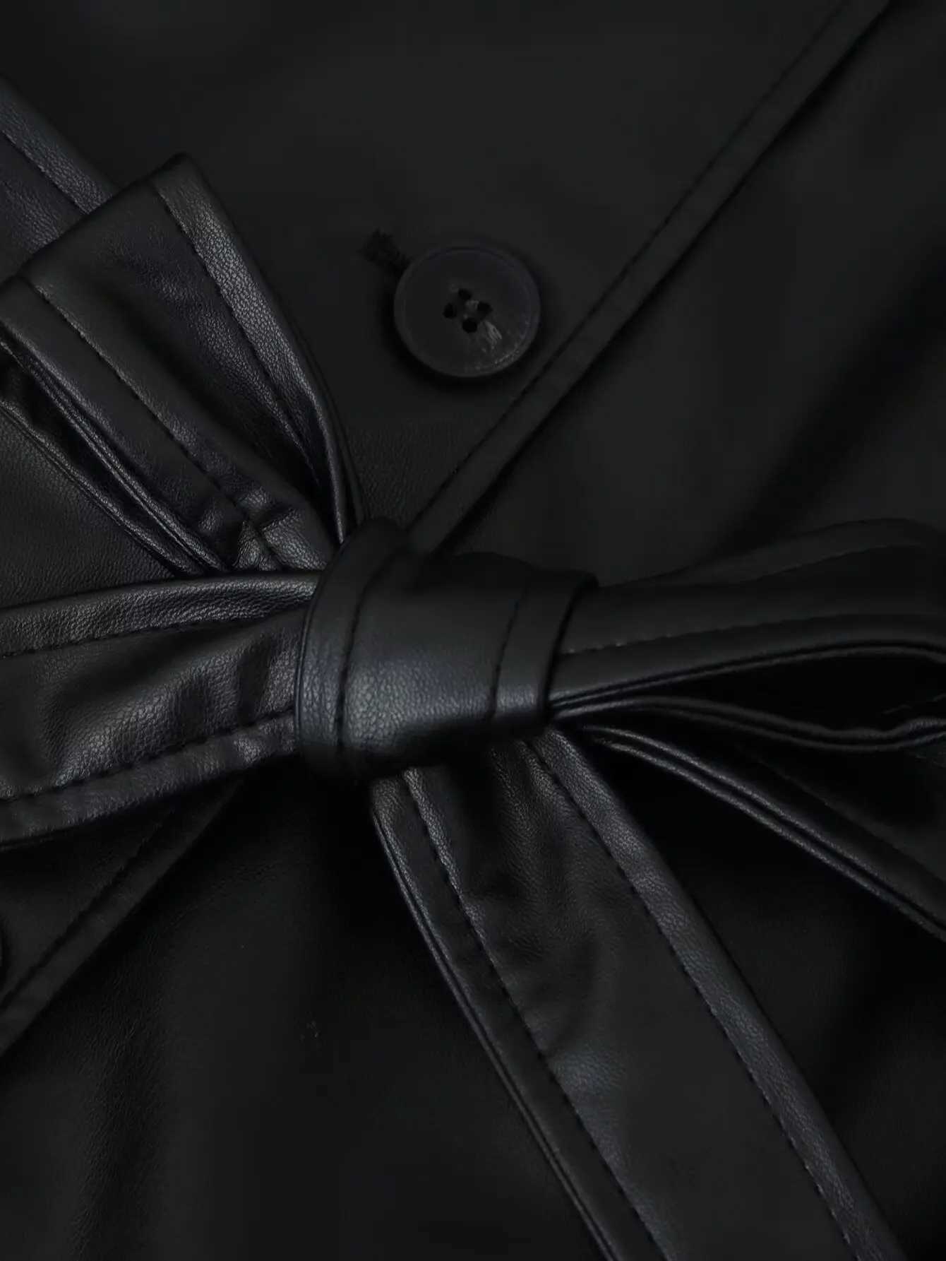 Woman Autumn Faux leather Jacket Solid TurnDown Collar Long Sleeves Pocket Belt SingleBreasted Female Streetweer CoatsT251017