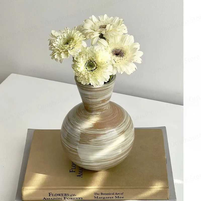 Wabi Sabi Style Ceramic Vase with Highend and Creative Floral Arrangements for Living Room Dining Table Decoration C251017