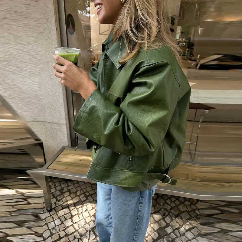 Vintage Green Long Sleeve Lapel PU Leather Jacket Women Short Coat Zipper Button 2025 Spring Autumn High Street Outerwear TopsT251017