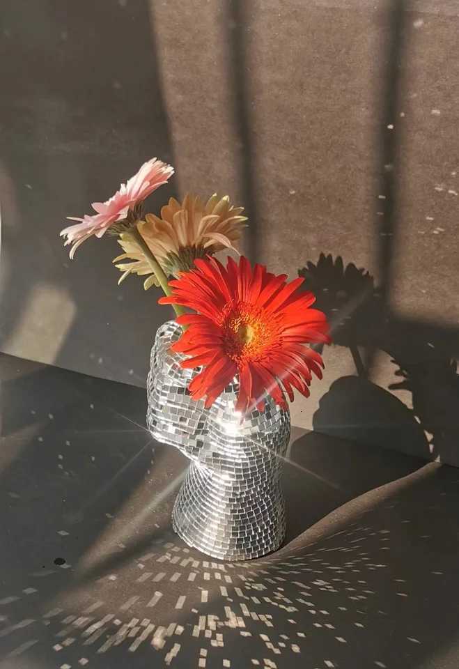 Creative Disco Ball Vase Body Shaped Flower Planter Pot Tabletop Sculpture Table Centerpiece Home Decor Unique Housewarming Gift C251017