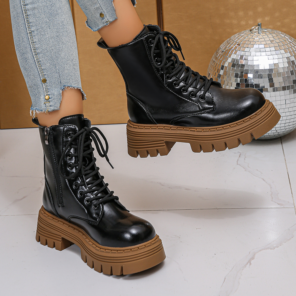 Autumn-Winter Collection: Stylish Women's Chunky-Laced Ankle Boots
