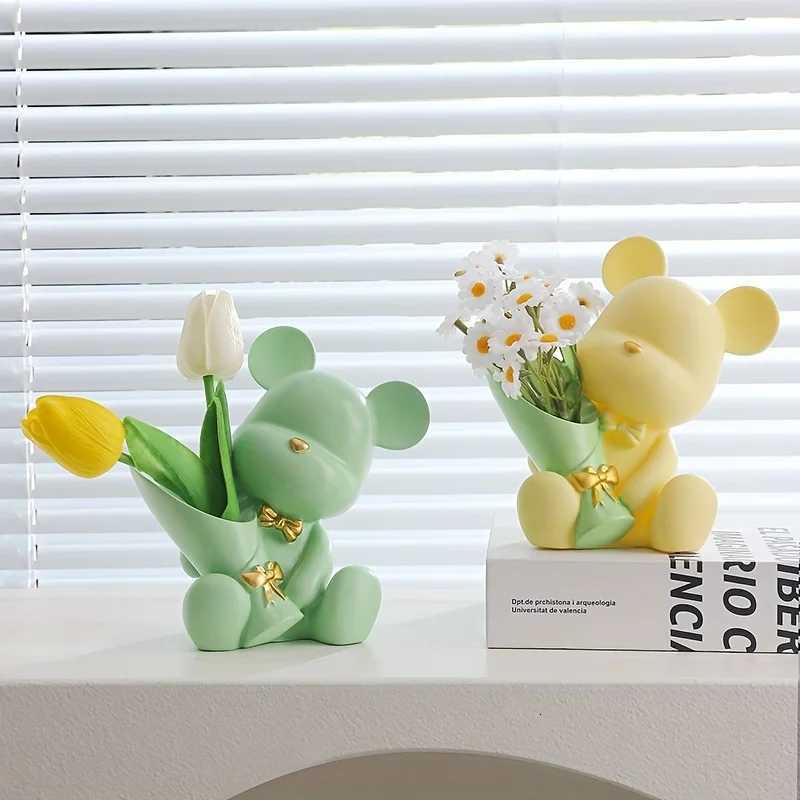 Creative bouquet bear vase ornament flower arrangement home decoration Valentines Day graduation season Mothers Day gifts C251017