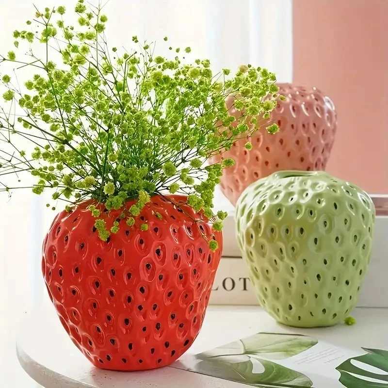 Creative Strawberry Shaped Vase for Flower Arrangement Living Room Home Decoration Flower Pot C251017