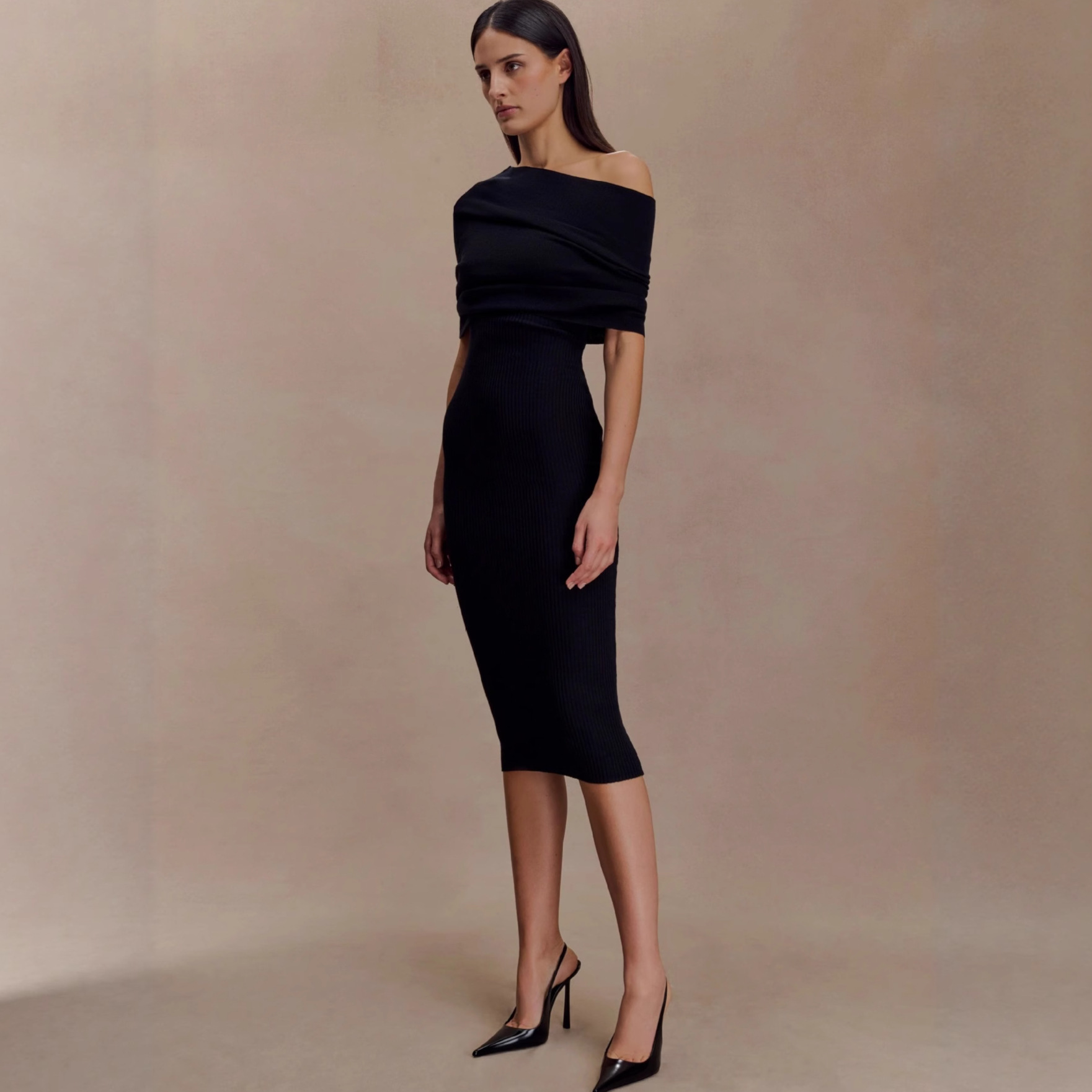 D2600 New Sexy Knitted Hip-wrapped Long Skirt Slim Fit Solid Color One Shoulder Dress Women