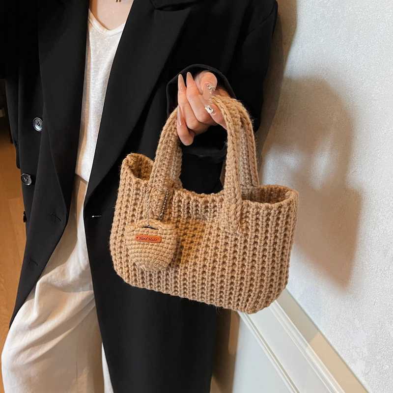 Knitted Handbag Solid Color Soft Womens Small Square Bag Fashionable Versatile Elegant Texture Handbag 2025 New Knitted Bag Z251017