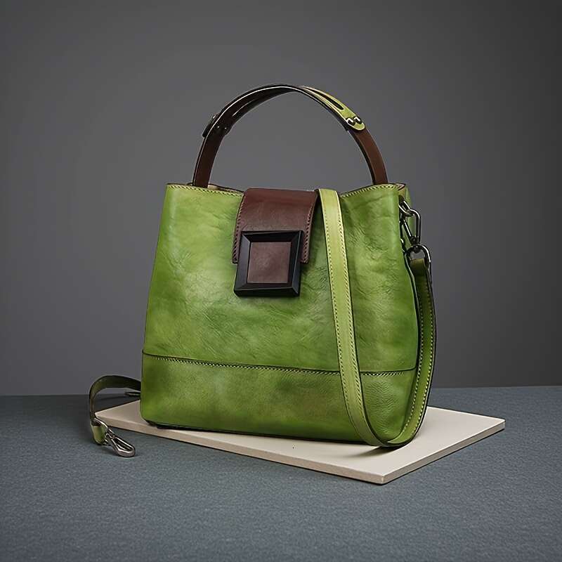 A Classic Style Genuine Leather Crossbody Suitable For Women, With Adjustable Shoulder Strap, Zipper Closure, Polyester Lining, Manufactured In Guangz