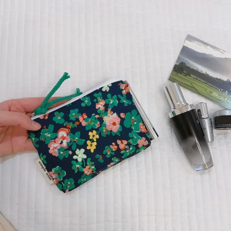 Fresh Floral Print Cotton Lipstick Purse Mini Storage Small Cloth Bag Headphone Bag Travel Cosmetic Pouch Make Up Storage Bag251011