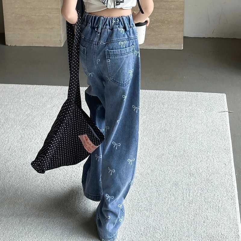 Girls medium and large kidsrens butterfly loose jeans floorlength jeansT251017