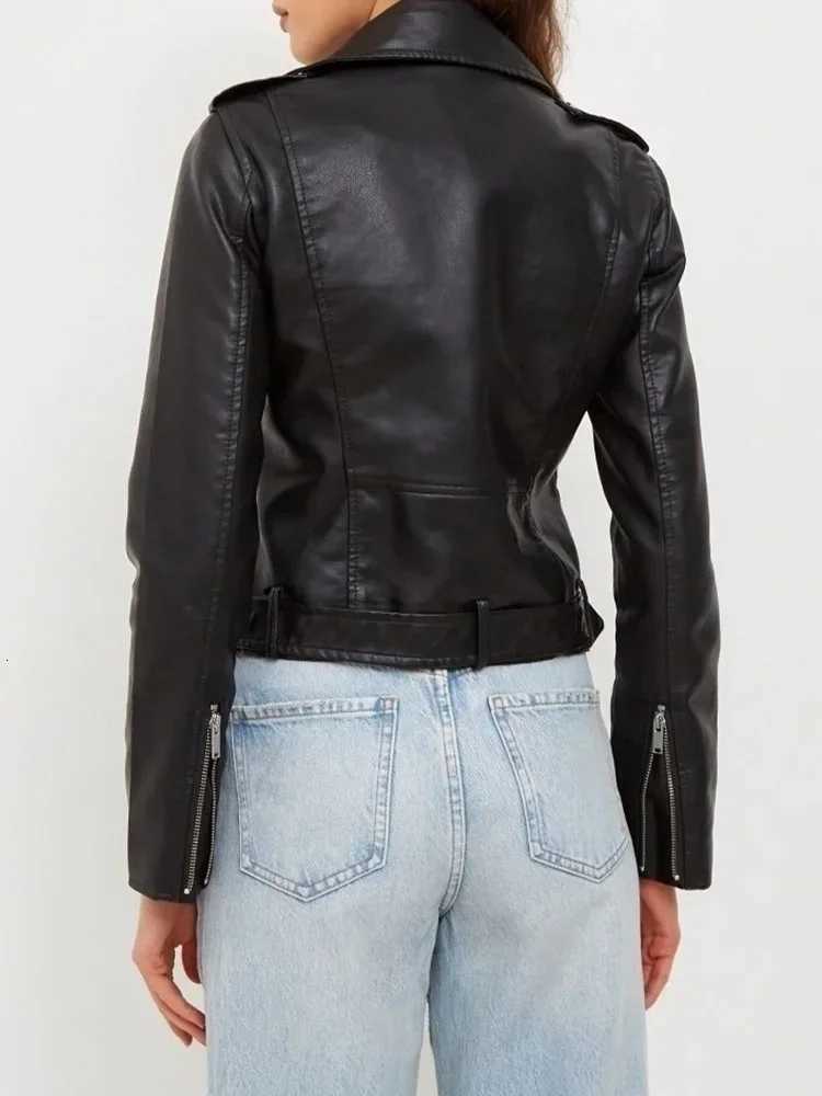 Fitaylor Spring Autumn Women PU Leather Jacket Casual Lady Lapel Zipper Moto Biker Jacket Vintage Female Outwear with BeltT251017