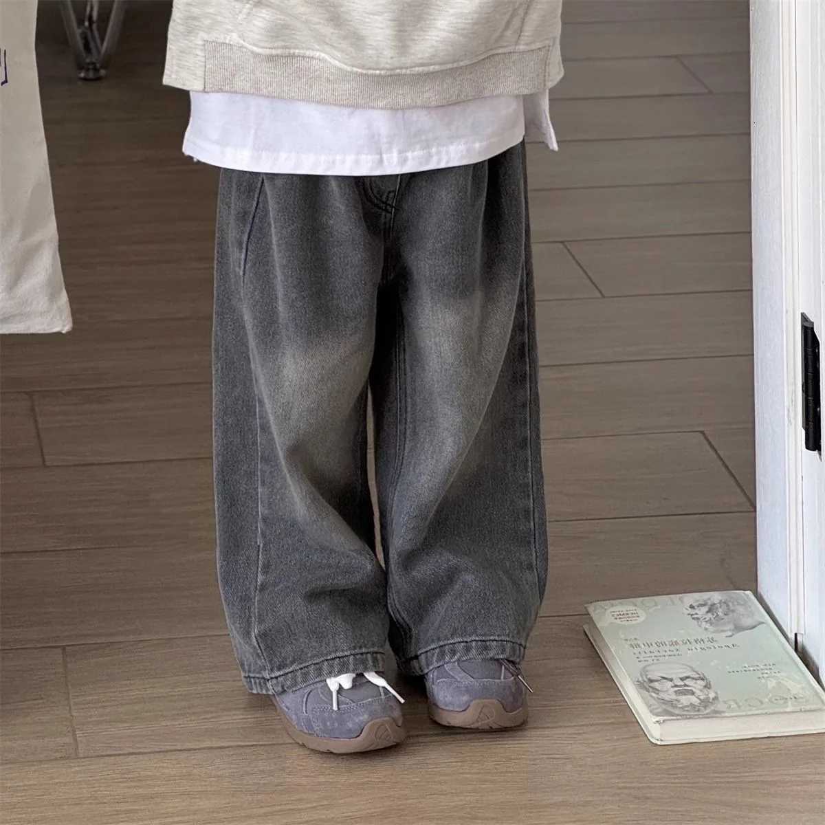 Autumn Children Girls Jeans Cotton Elastic Waist Infant Babys Girls Denim Pants Loose Retro Casual Toddler Girls Wide Leg PantsT251017