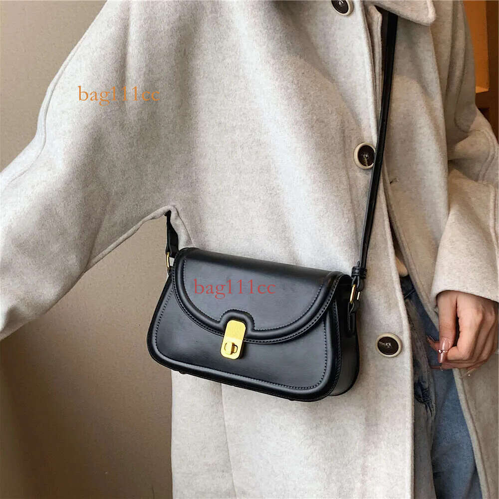 Toptrends Retro Saddle Small Armpit Shoulder Bags For Women Trend Designer Crossbody Flap Purse PU Leather Ladies Handbags H6.17#29