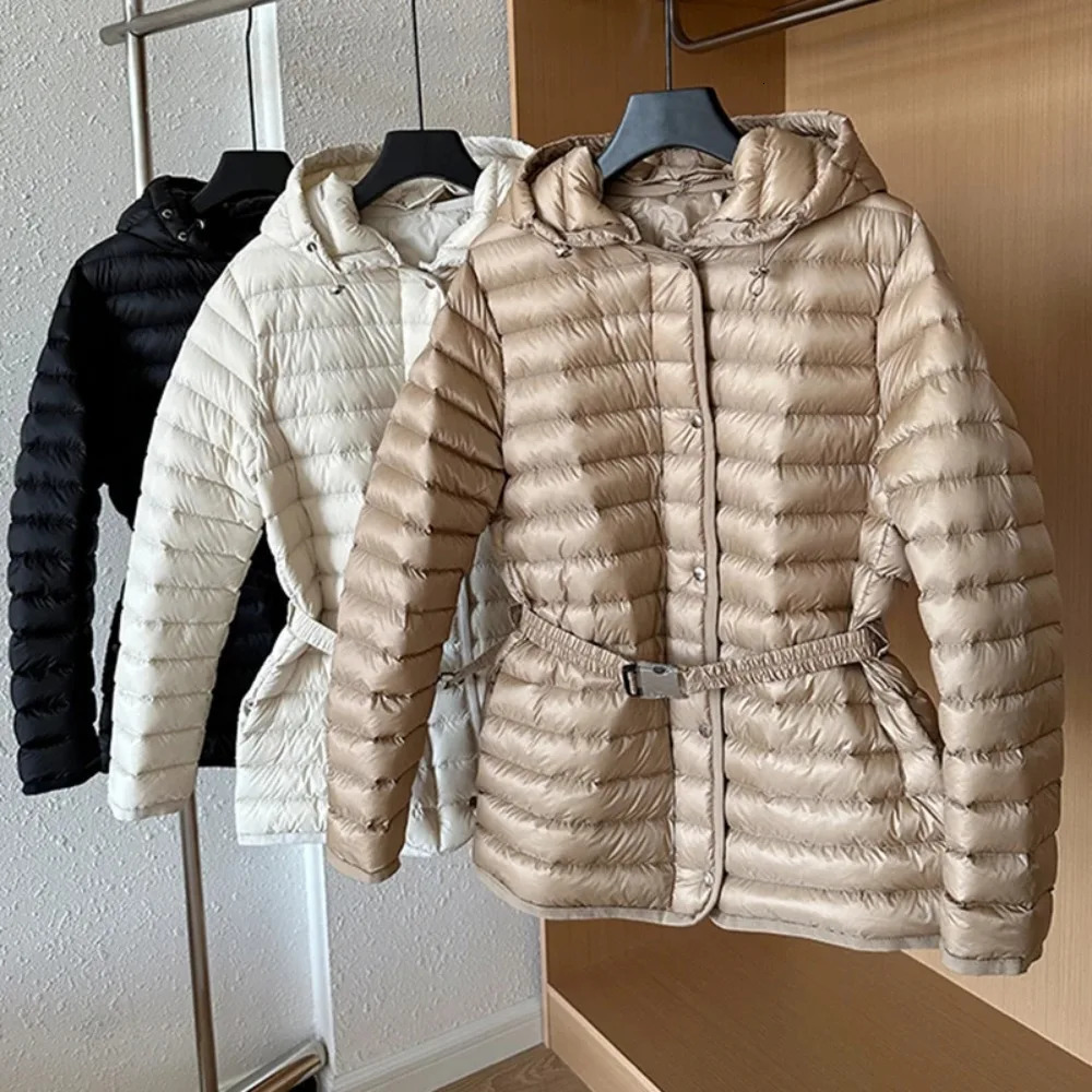 Autumn Winter Lightweight Short Slim 90 White Duck Down Jacket Women Hooded Detachable Sash Warm Down Coat Fashion 251011