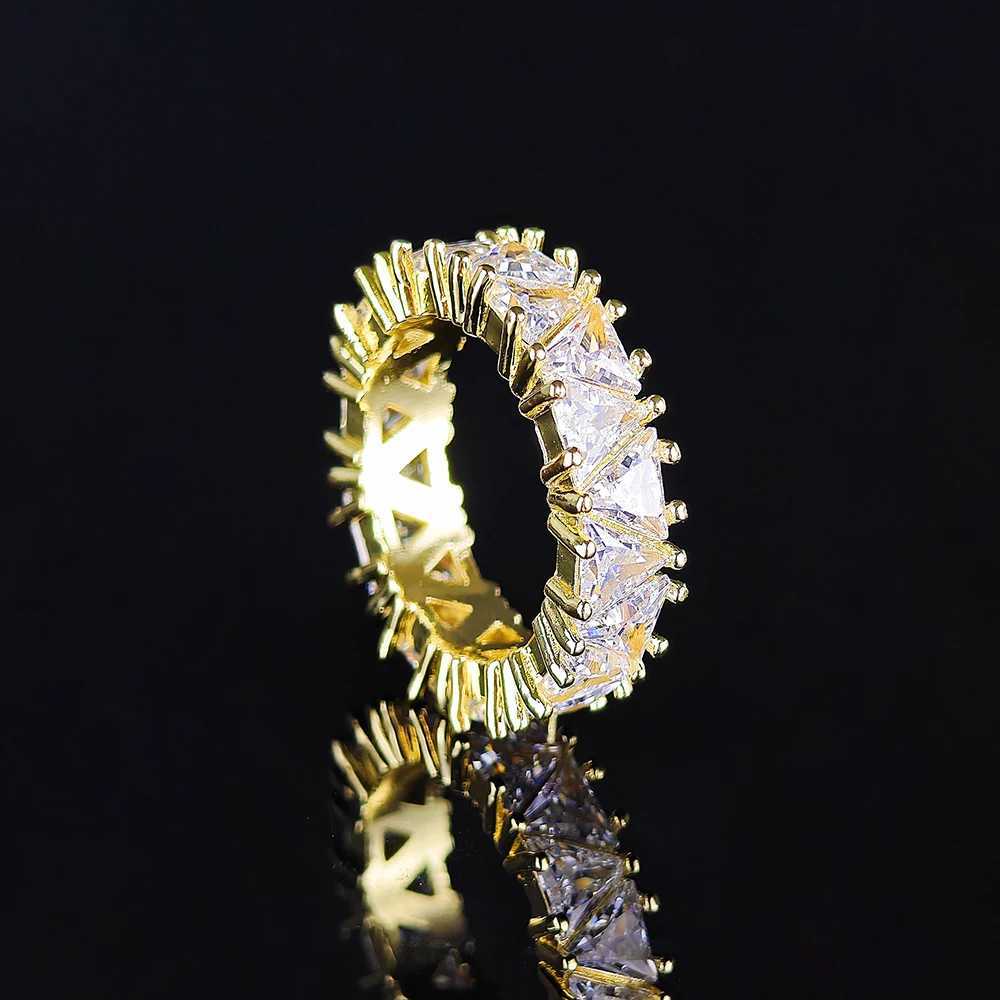 Luxury Triangle Silver Color Aesthetic Eternity Band Ring for Women Anniversary Gift Jewelry Wholesale R6505 Z251017