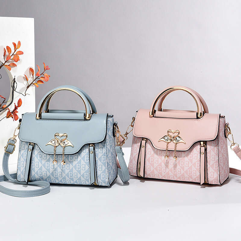 New Women's Fashionable and Stylish Handbag Light Luxury Printed Shoulder Crossbody Three-dimensional Small Fragrance Style Ladies Bag