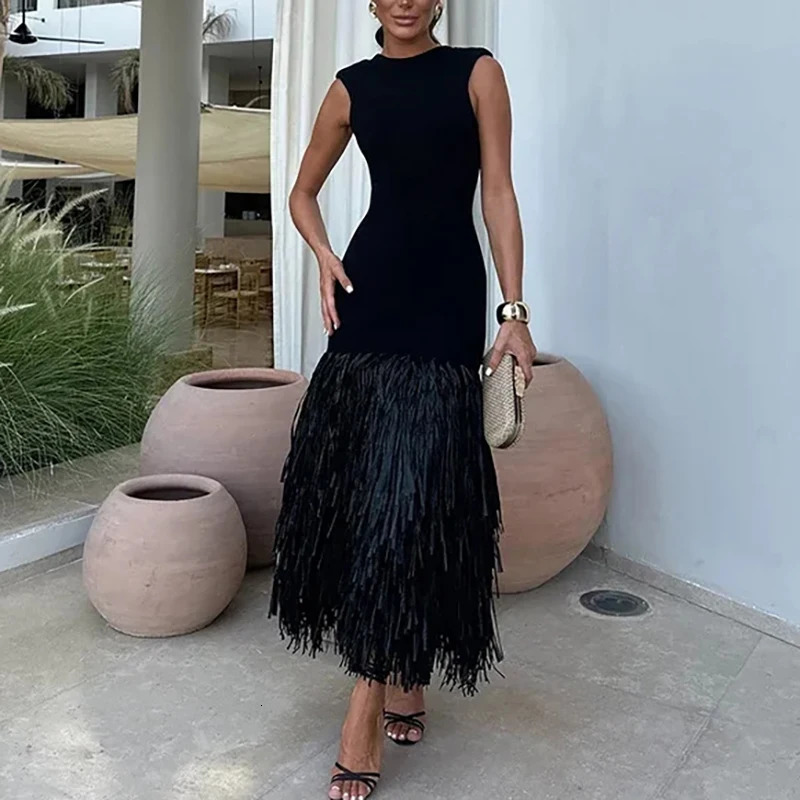 Fashion Solid Patchwork Tassel Spliced Knit Midi Dress Women Backless Sleeveless Shoulder Pad Slim Robes Lady Chic Party Dresses 251017