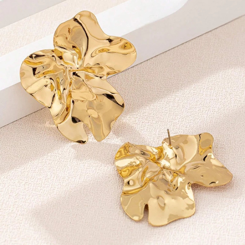1 Pair Geometric Chic Iron Stud Earrings For Women Fashion Elegant Gold Color Floral Retro Earring Daily Wear Jewelry 251016