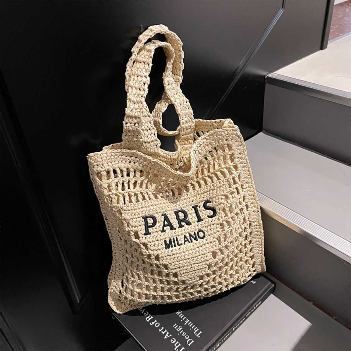 Womens Woven Straw Shoulder Bag Breathable Openwork Design Lightweight Drawstring Summer Beach Tote for Vacation Daily Use Z251017