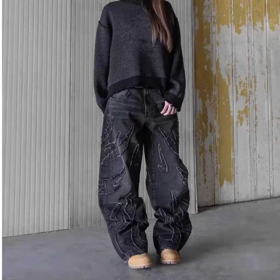 Men Baggy Aesthetic Denim Streetwear Jeans Male Retro Fashion Wide Leg Pants Graphic Embroidered Designer Hip Pop Denim Trousers Y251105