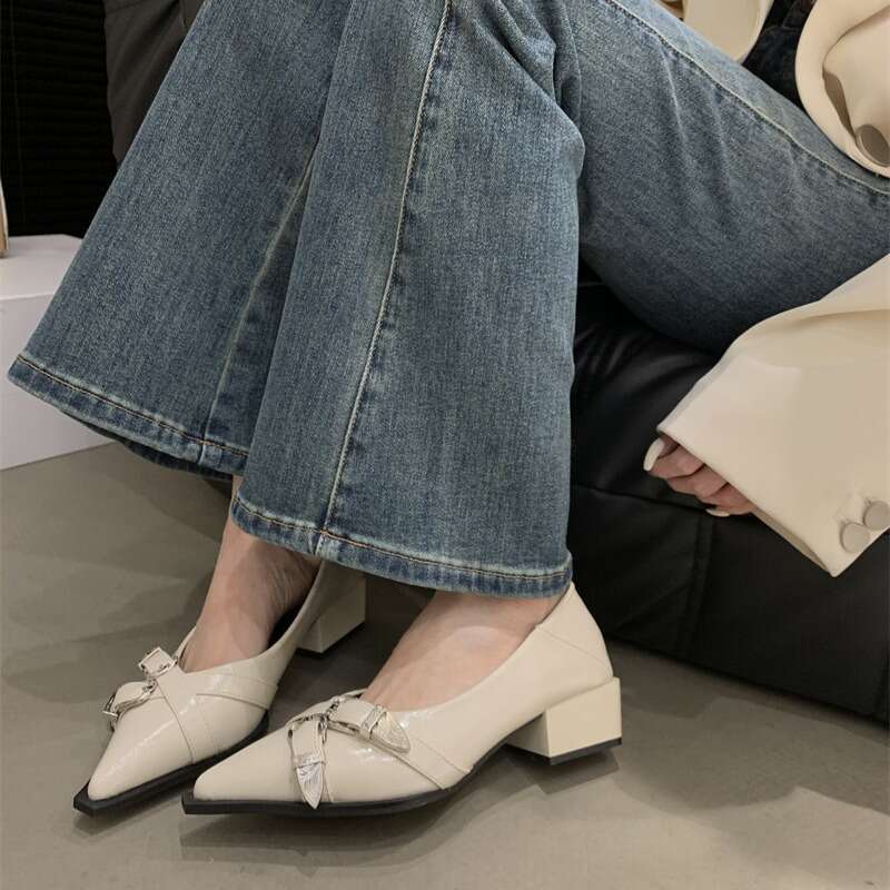 2025 Autumn New Women's Designer Shoe - French Style Black Leather Chunky Heel Single Shoes Casual Simple Shallow Mouth Pointed Toe Office Ready