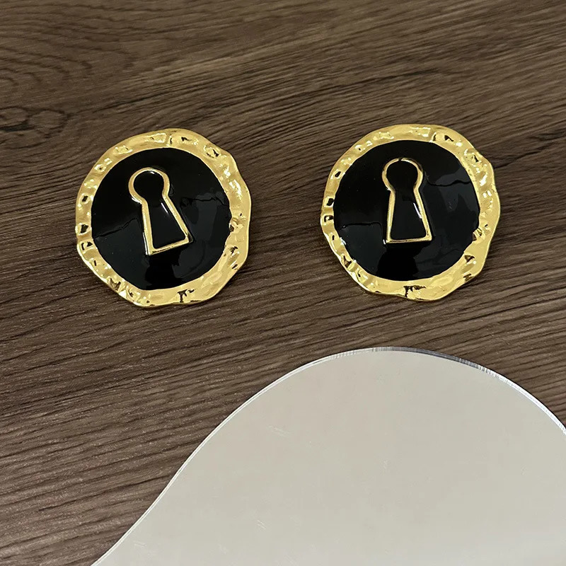 Vintage Exaggerated Metal Alloy Round Dangle Earrings For Women Fashion Jewelry Show Model Statement Earrings Accessories 251016