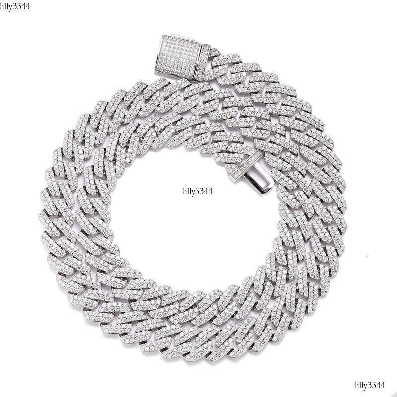 Sier Fine Jewelry Fashion Bracelet Chic Cuban Link Chain with Moissanite Elegant and Stylish Accessor