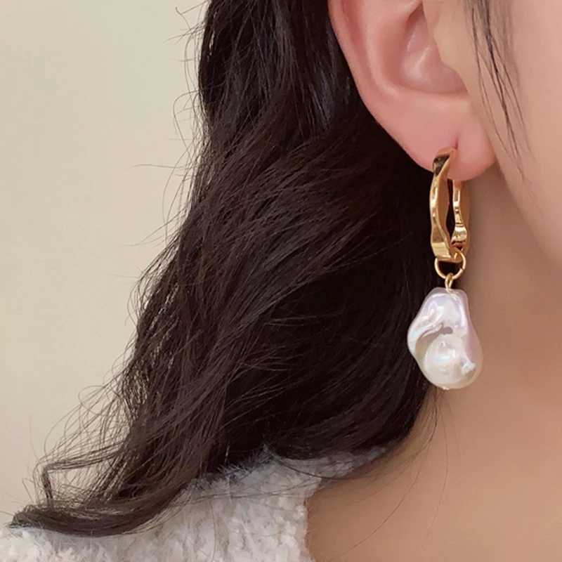Vintage Imitation Pearl Dangle Post Earrings For Women Metal Fashion Jewelry Elegant Party Accessories Gifts Wholesales C1828 Y251018