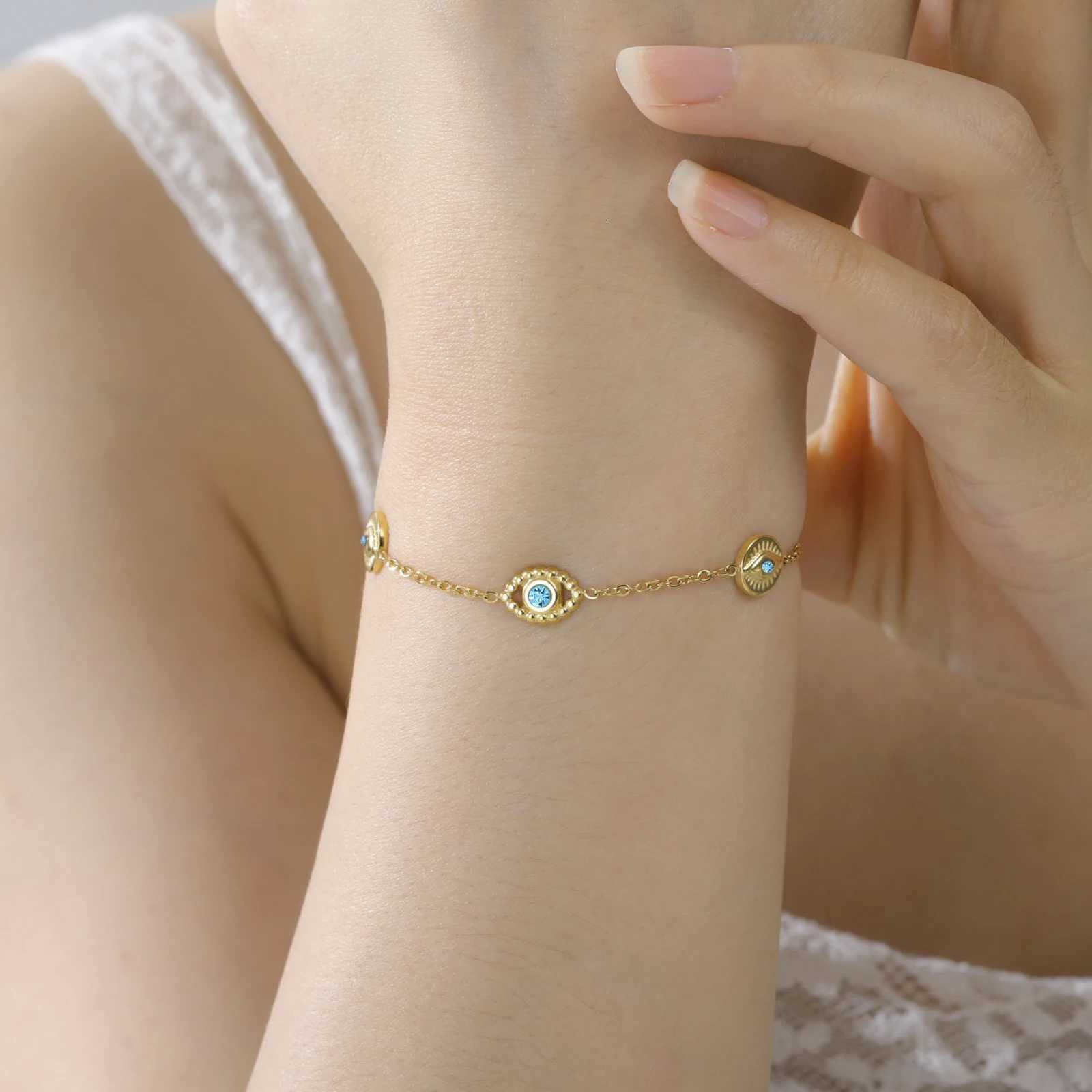 Teamer Zircon Devils Eye Love Heart Composite Style Charms Bracelet Women Stainless Steel Gold Color Jewelry Wholesale 2025 NewL251018 H260202