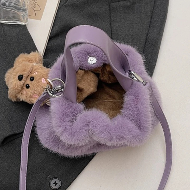 Winter Faux Fur Handbag Korean Style Small Bucket Bag Fluffy Furry Purse Women Fashion Cute Shoulder Crossbody y251018