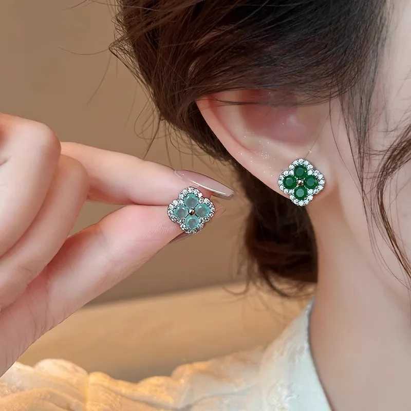 Clover Zircon Earrings Womens New Explosive Light Luxury Highend Temperament Stud Earrings 925 Sterling Silver Needle Earrings Y251018