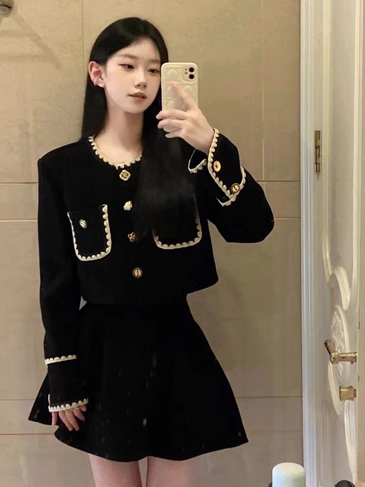 2025 autumn luxury new high-end autumn and winter lightweight luxury thick short top, high waist skirt, college design style two-piece designer jacket