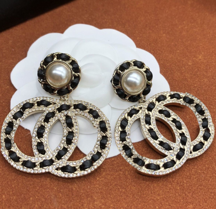 20style Women Designer Earrings Letter Stud Wedding Jewelry Gifts Crystal Eardrop Party Jewelry Accessories