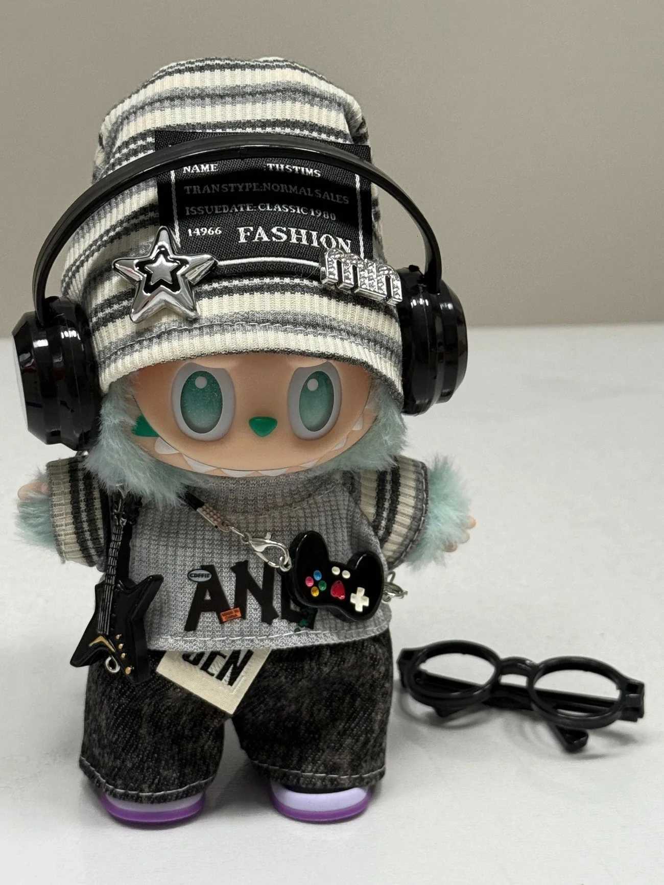 7PCS American Hip Hop Clothes for Labubu Vinyl Doll 17cm V1 V3 DIY Clothes Accessories Toys Gifts Decoration Pendant SetT251018