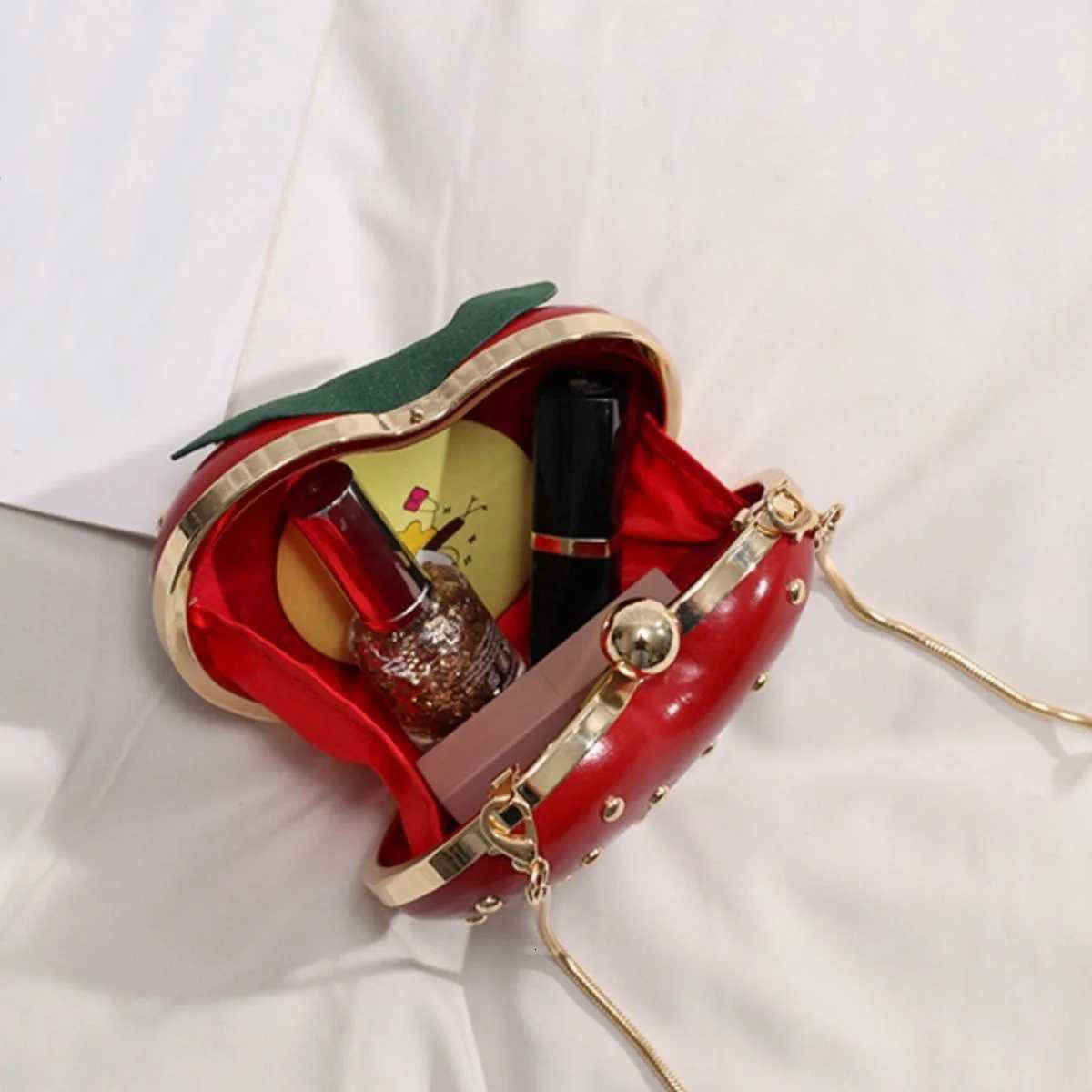 Womens Summer Fashion Cute Strawberry Crossbody Bag Rivet Snake Bone Chain Bag Z251018